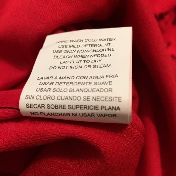 🦋 Speechless Scarlet Rose Red Lace mini Dress. Size Small. New With Tags! - Picture 8 of 8